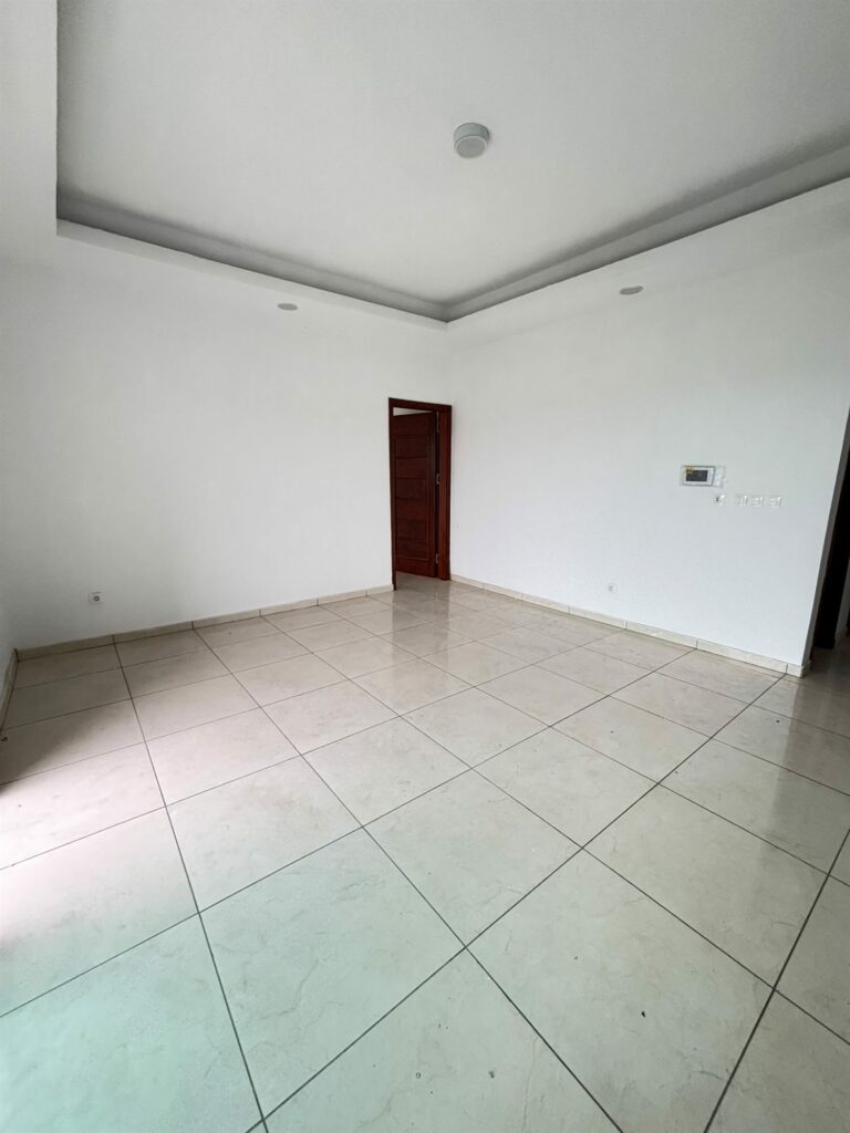 Appartement 2P à louer – Cocody Abbata