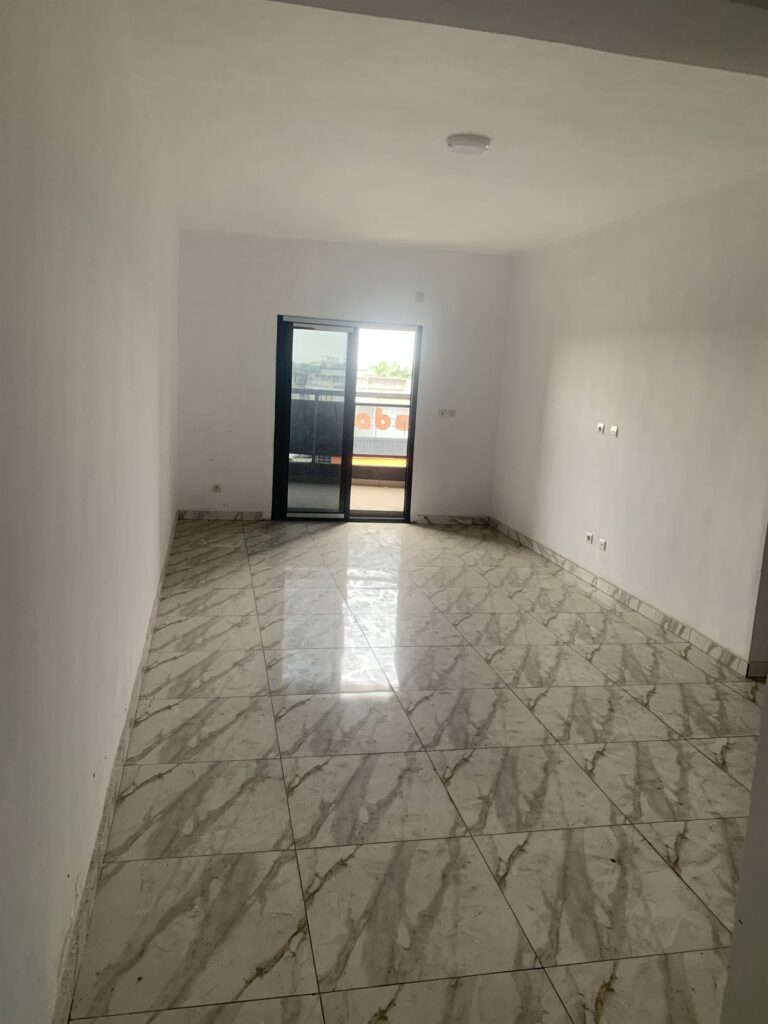 Appartement 3P à louer – Cocody Angré Petro Ivoire