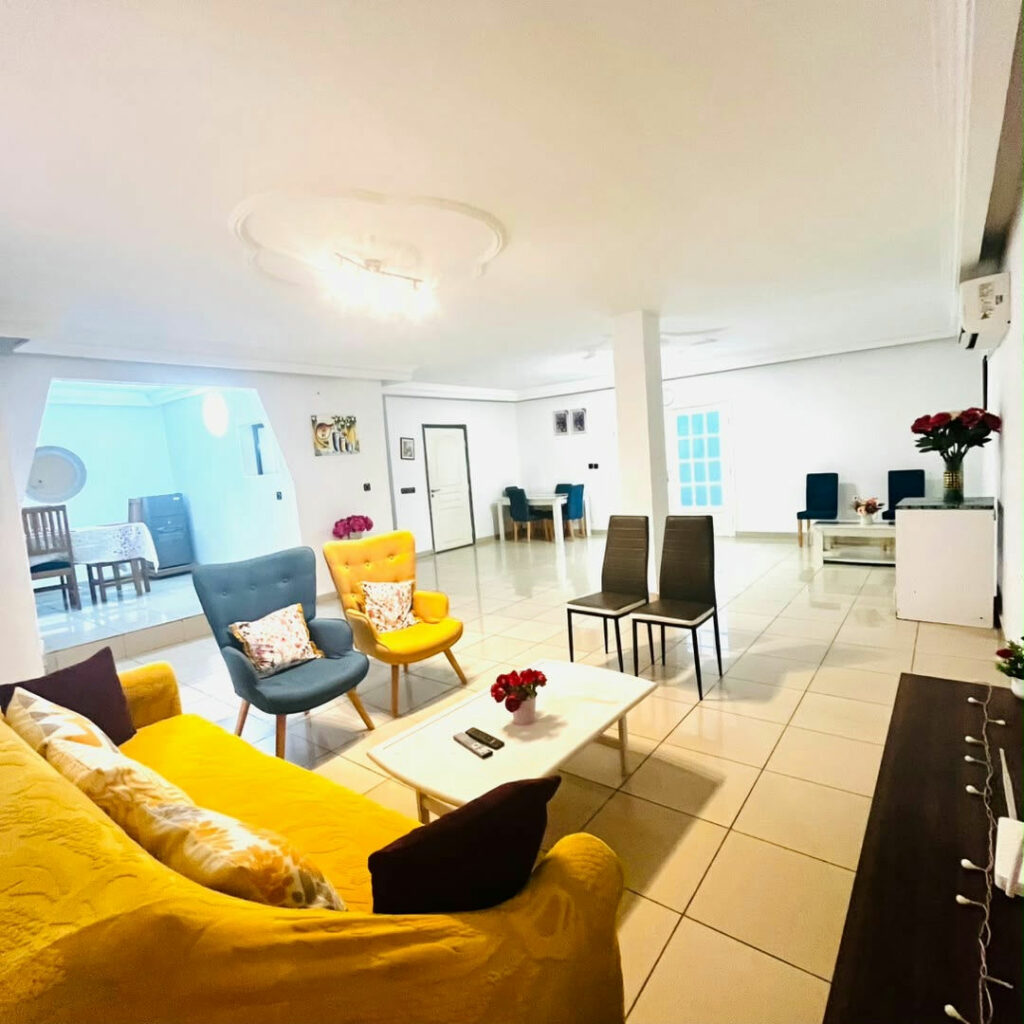 Villa 7P meublée en séjour – Cocody Riviera Palmeraie SIPIM 4