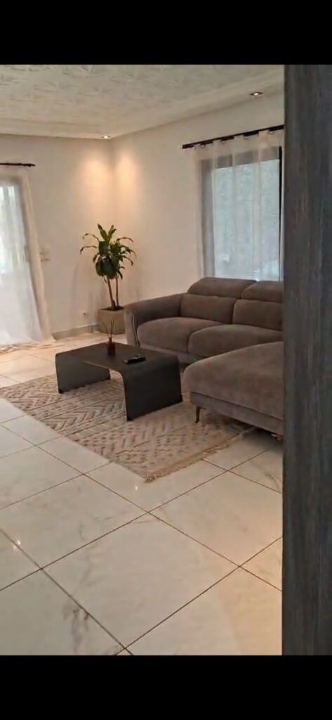 Maison de 3 pieces à Marcory Zone 4