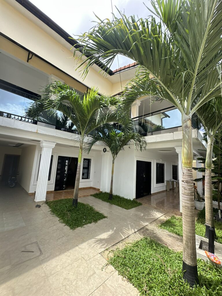 Maison 6P à louer – Grand Bassam