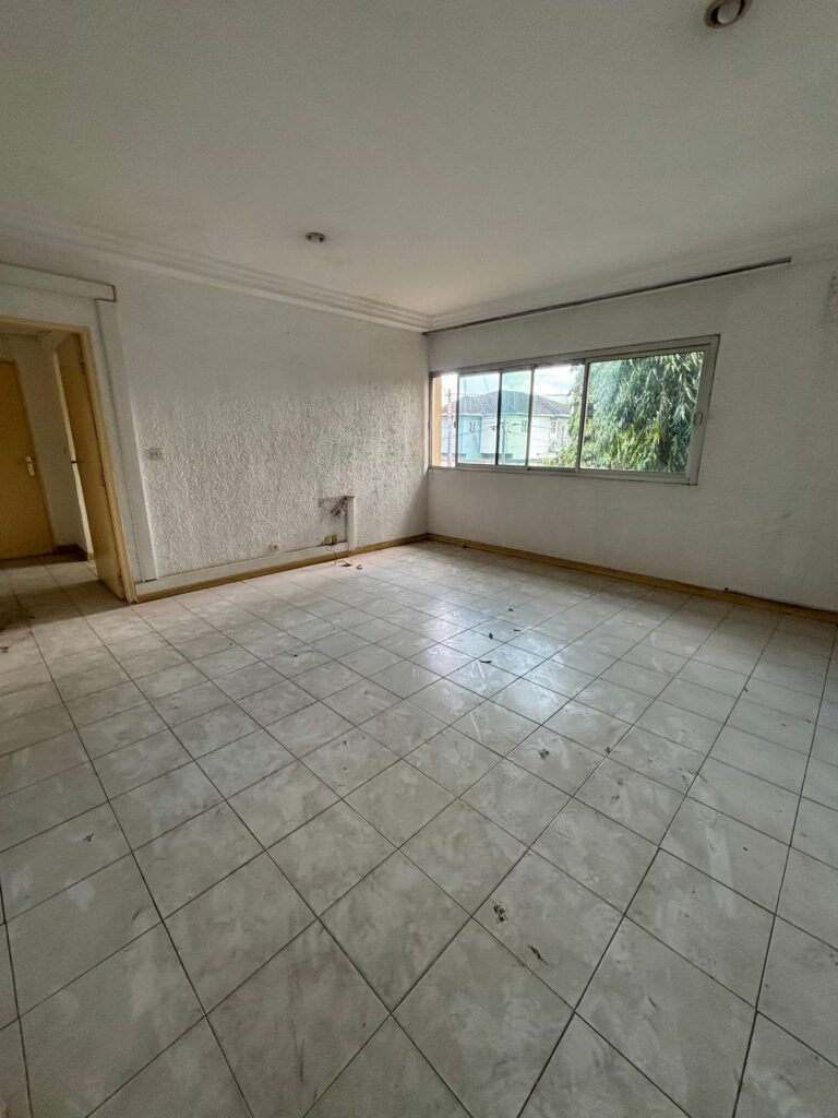 Villa 10P à louer – Cocody 2 Plateaux Aghien